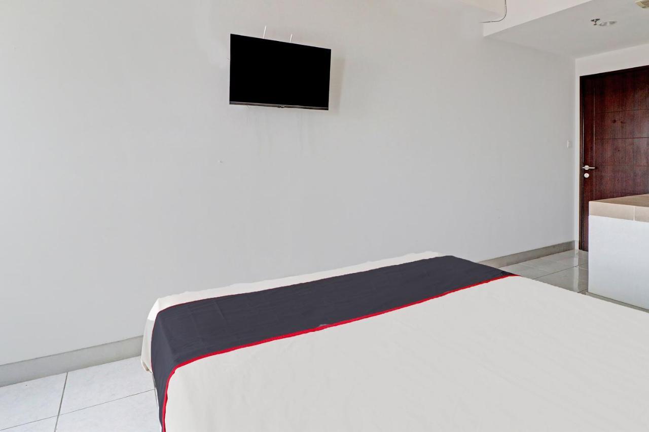 Capital O 92557 Mekarwangi Square By Agus Hotel